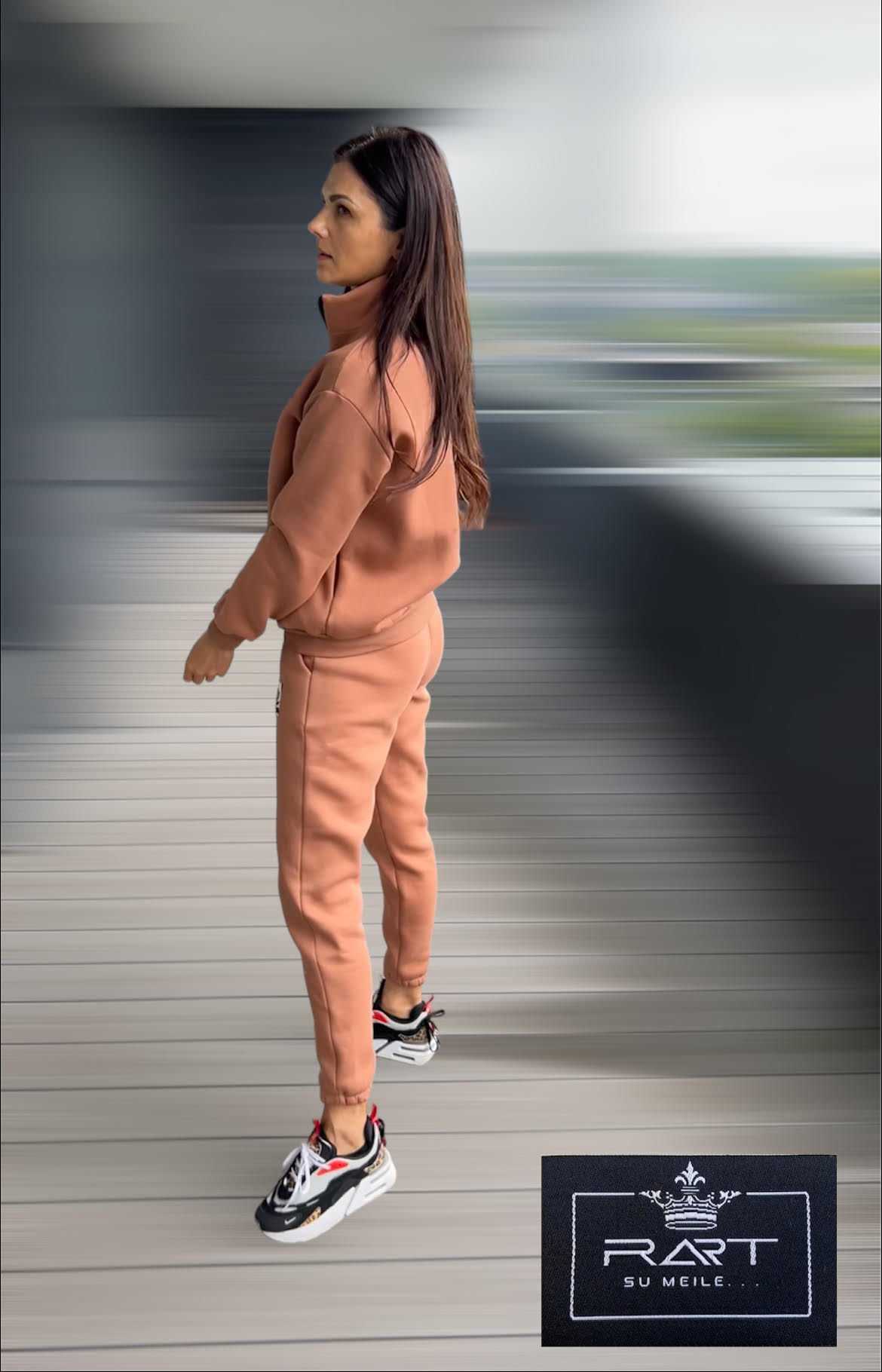 Laisvalaikio kostiumas "Caramel" - Image 2